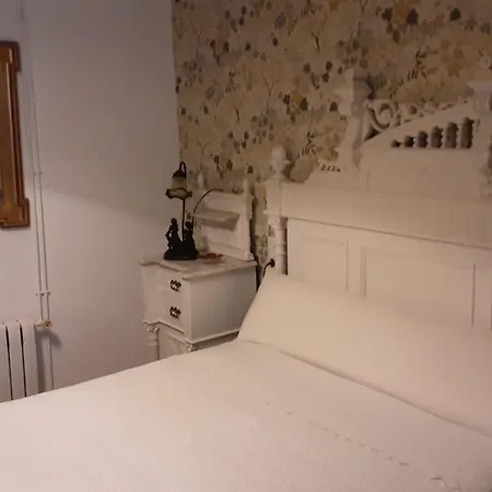 Angelica Santillana del Mar