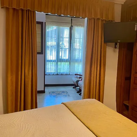 Angelica Gasthuis Santillana del Mar